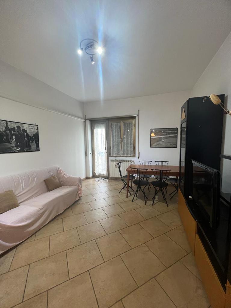 Nathan House, Malatesta Appartement